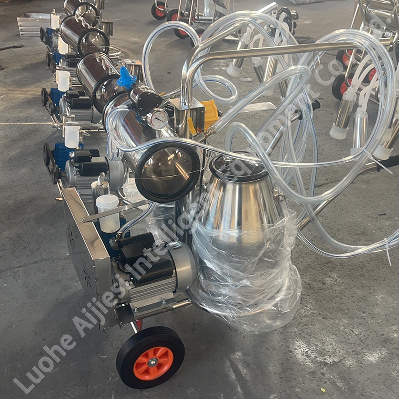 最高品質の牛舎用ポータブル自動真空ピストン搾乳機（ラクダ、水 - Goat Milking Machine Portable のレビューと価格