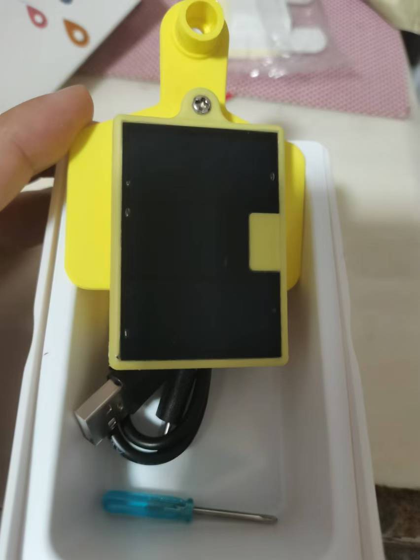 太陽エネルギーGPSトラッカー,4g,GPS,動物,牛,耳タ - Animal Gps Tracker 4G Solar のレビューと価格