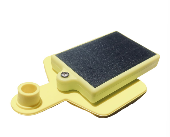 耳標型ソーラーパネルGPSトラッカー牛用防水IP65 GPS - Livestock Ear Tag Gps Tracker のレビューと価格